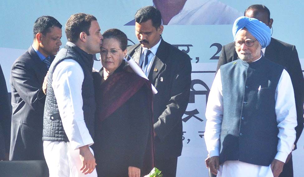 Rahul Gandhi disbands Congress' high-powered committee Rahul Gandhi disbands Congress' high-powered committee