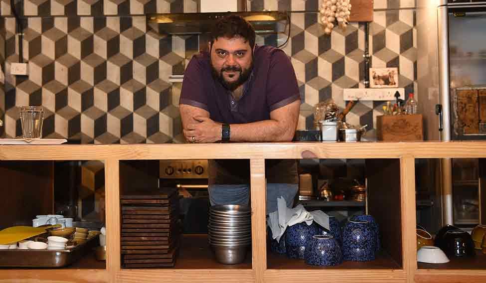 Riyaaz Amlani at Social in Mumbai | Sanjoy Ghosh Innovation on my plate