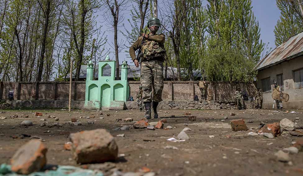 Bye elections: Paramilitary personnel at a polling station in Srinagar. The turnout for the Lok Sabha byelection on April 10 was 7.14 per cent | AP The young and the reckless