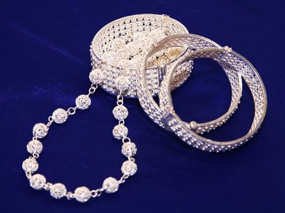 Silver Filigree by Pankaj Sahoo 'State governments must do more for craftsmen'