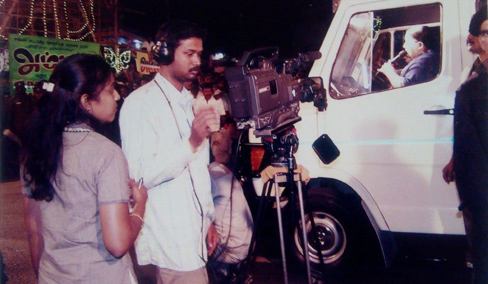 Lakshmi (left) during a shoot with the Jaya TV team in Salem ahead of the 2004 Lok Sabha elections The Amma I knew