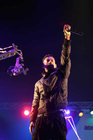 Rapper fights discrimination with music Rapper fights discrimination with music