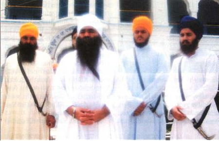 Upholding the Sikh cause: Baba Harnam Singh (second from left) Echoes of the past