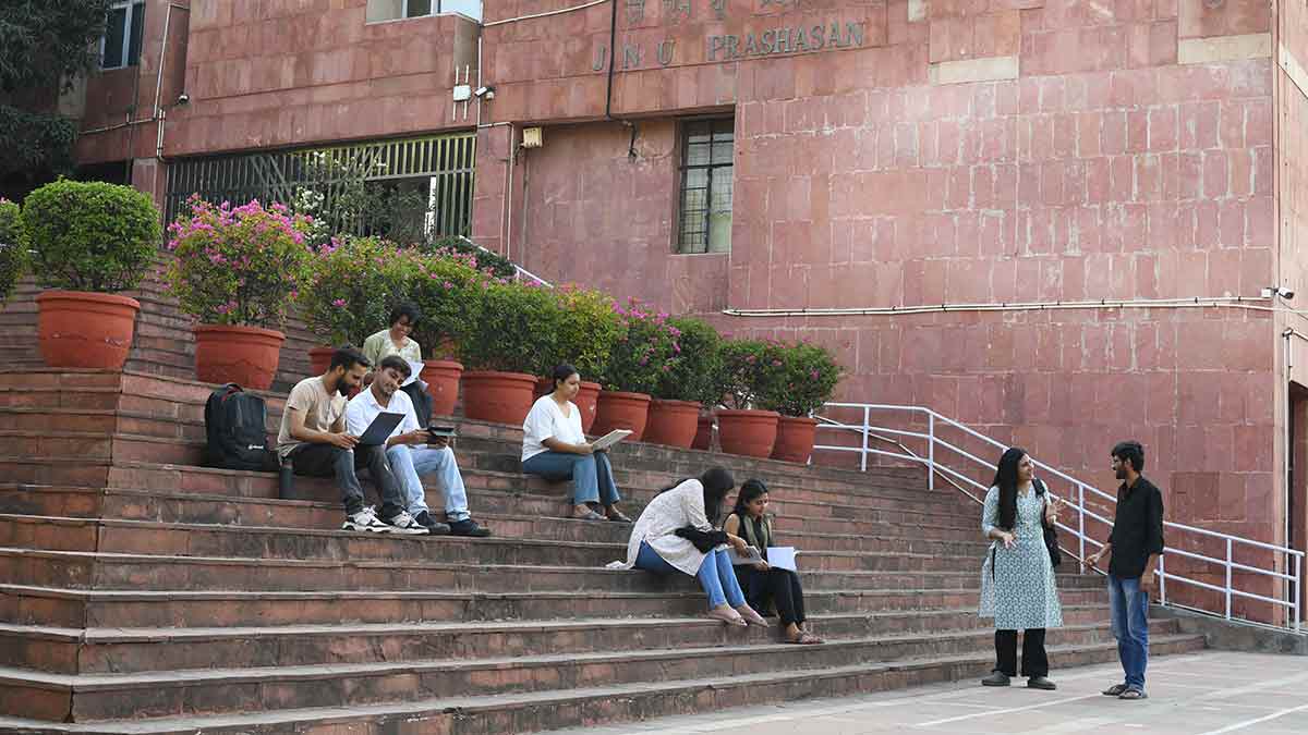 from-labs-to-startups-how-indian-universities-are-integrating-practical-skills-adaptability