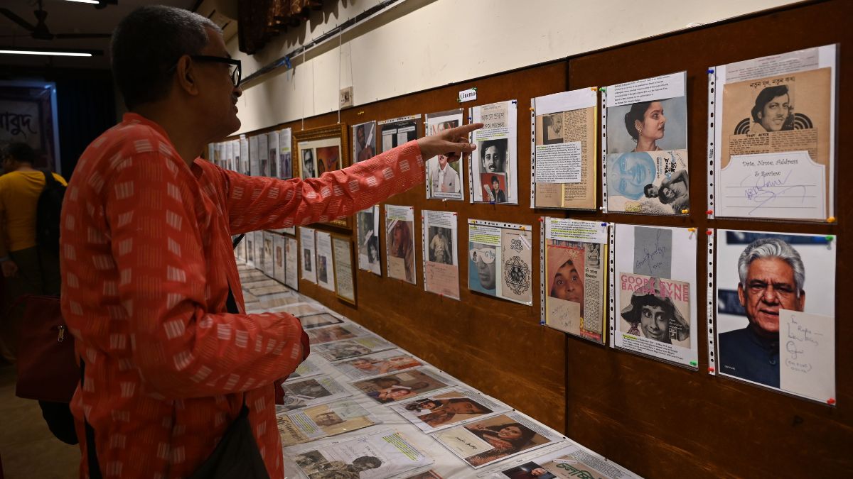 A visitor explores the Sahi-Sabud exhibition in Kolkata | Salil Bera