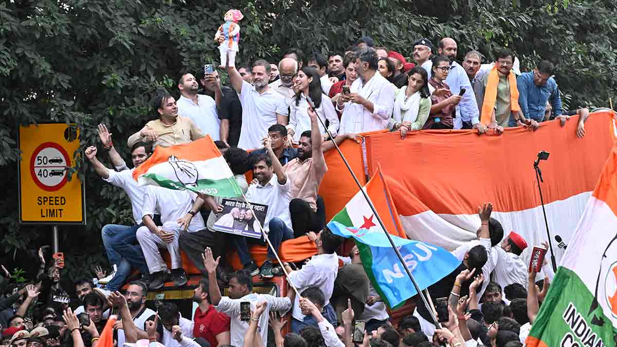 36-Rahul-Gandhi-with-other-INDIA-bloc-leaders