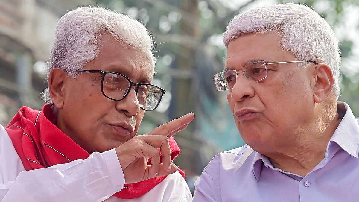Plotting a comeback: Senior CPI(M) leader Prakash Karat with former Tripura chief minister Manik Sarkar at the party state conference in Agartala last year | PTI