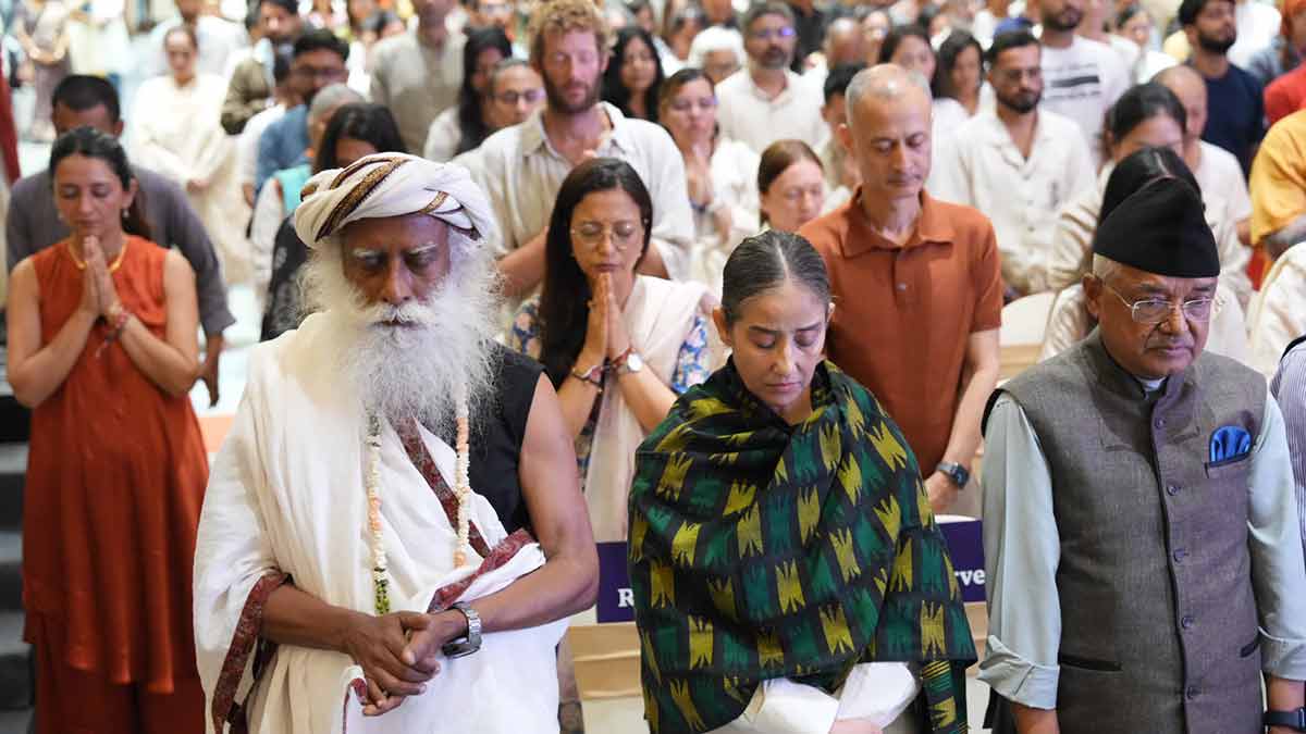 In solidarity: Sadhguru with actor Manisha Koirala in Kathmandu | Special Arrangement