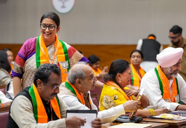 31-Smriti-Irani