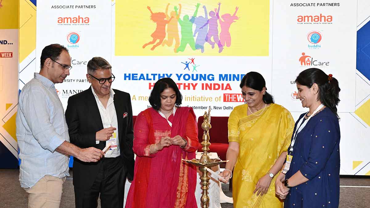 Let’s talk: Union Minister of State for Health and Family Welfare Anupriya Patel (second from right) lights the lamp along with other dignitaries at THE WEEK Mental Health of Young India Conclave. Also seen are (from left) neurosurgeon and author Dr Mazda Turel, THE WEEK’s Chief Associate Editor and Director Riyad Mathew, Dr K.S. Meena and Dr Eesha Sharma from NIMHANS | Sanjay Ahlawat