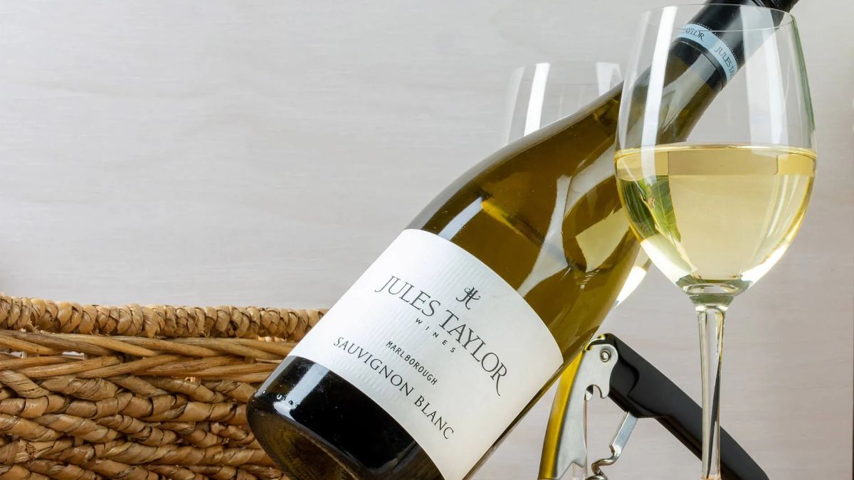 New Zealand is home to Marlborough Sauvignon Blanc, the flagship white wine grown in the cool-climate valleys of the South Island’s Marlborough Wine Region | Jules Taylor Wines