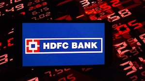 Sensex sinks over 700 points as HDFC Bank slumps, oil spikes