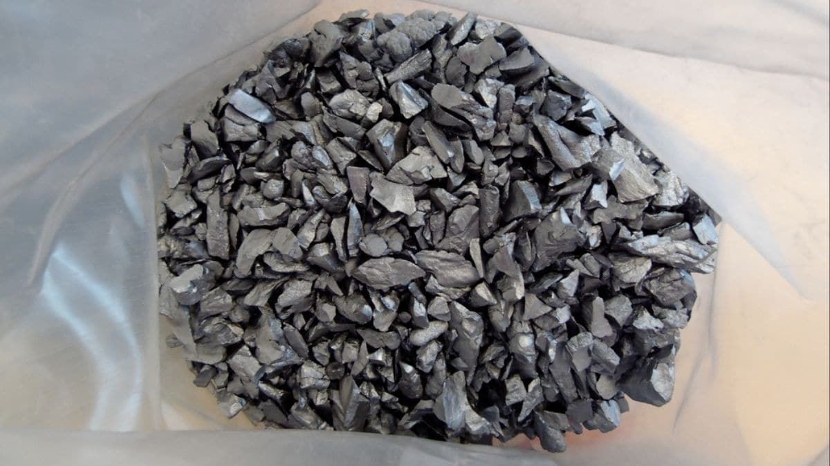 Polysilicon chips | Representative image