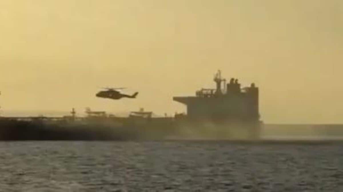 British commandos intercepting Russian shadow fleet oil tanker MV Smyrtos | X 
