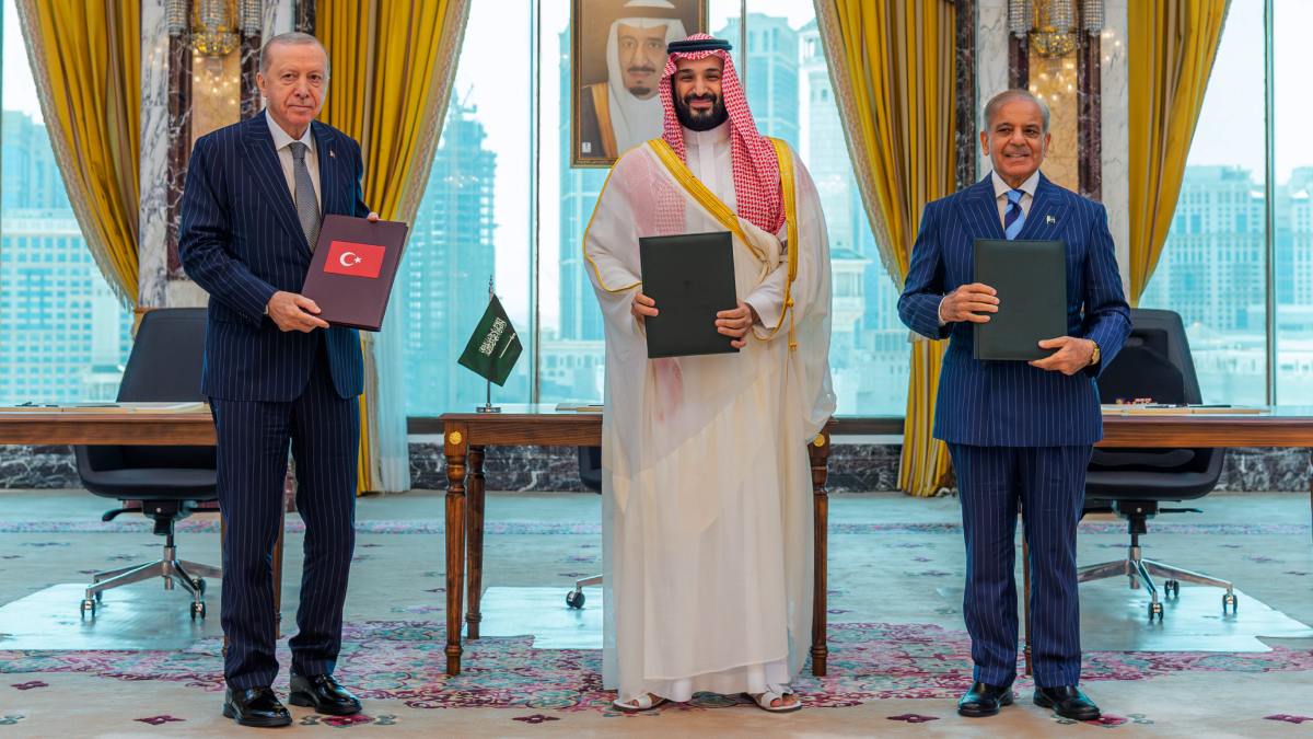 mecca-pact-pic