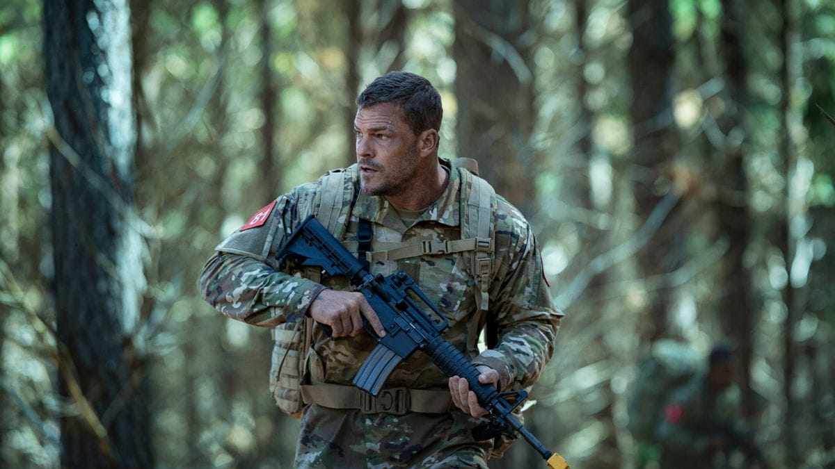 alan-ritchson-war-machine