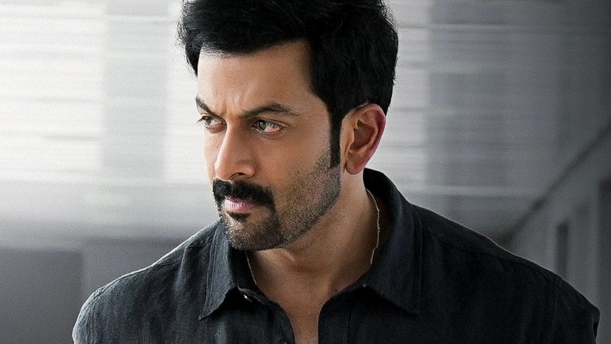 prithviraj-khalifa