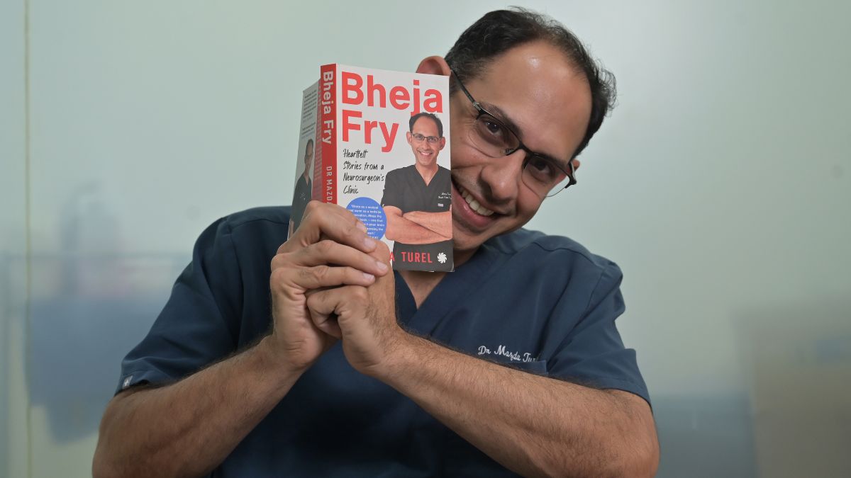 Dr Mazda Turel with his debut book 'Bheja Fry' | Amey Mansabdar