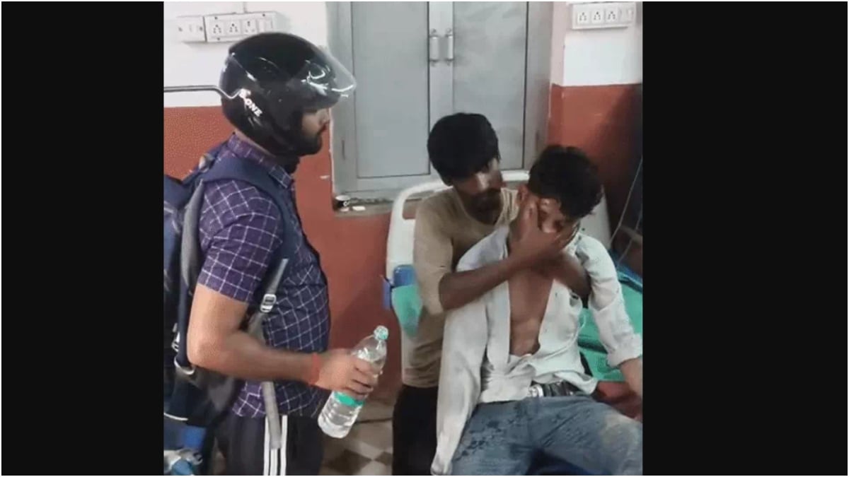 Akash and Arun at the hospital | X