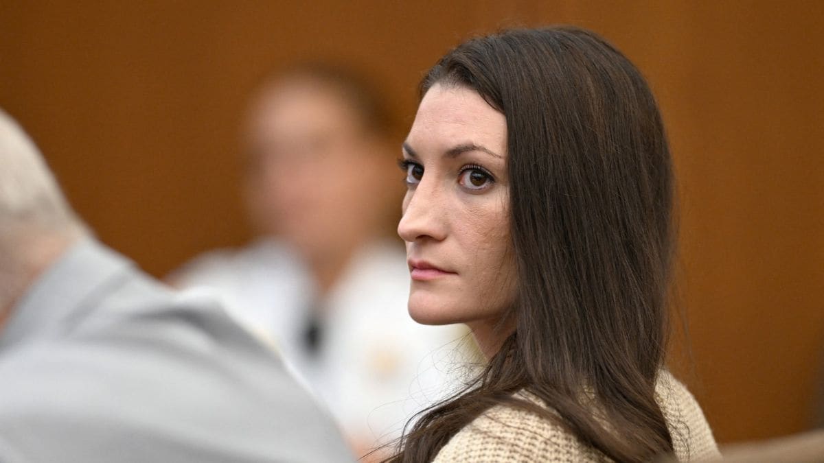 Lindsay Clancy, looks toward reporters in the courtroom during proceedings in her murder trial, in Plymouth, Massachusetts, U.S., August 20, 2026. Josh Reynolds/Pool via REUTERS