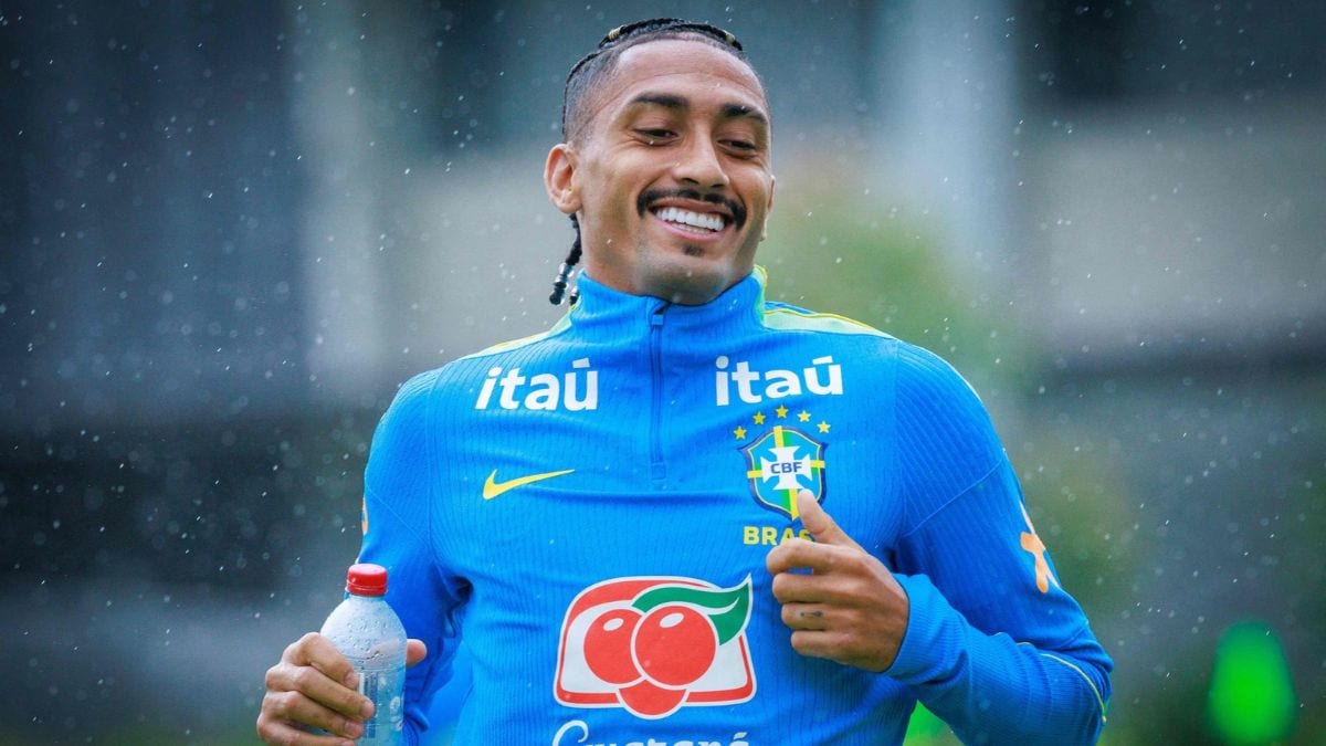Brazil's Raphinha attends a training session at Ballymore in Brisbane on September 24, 2026, ahead of their friendly football match between Australia and Brazil on September 25. (Photo by Patrick HAMILTON / AFP) 