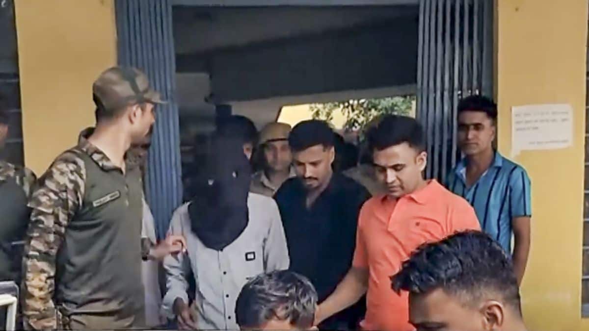 Tiger-shroff-firing-case - 1