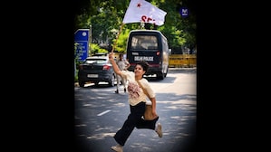 The Delhi sprint: How an iconic protest photo was born