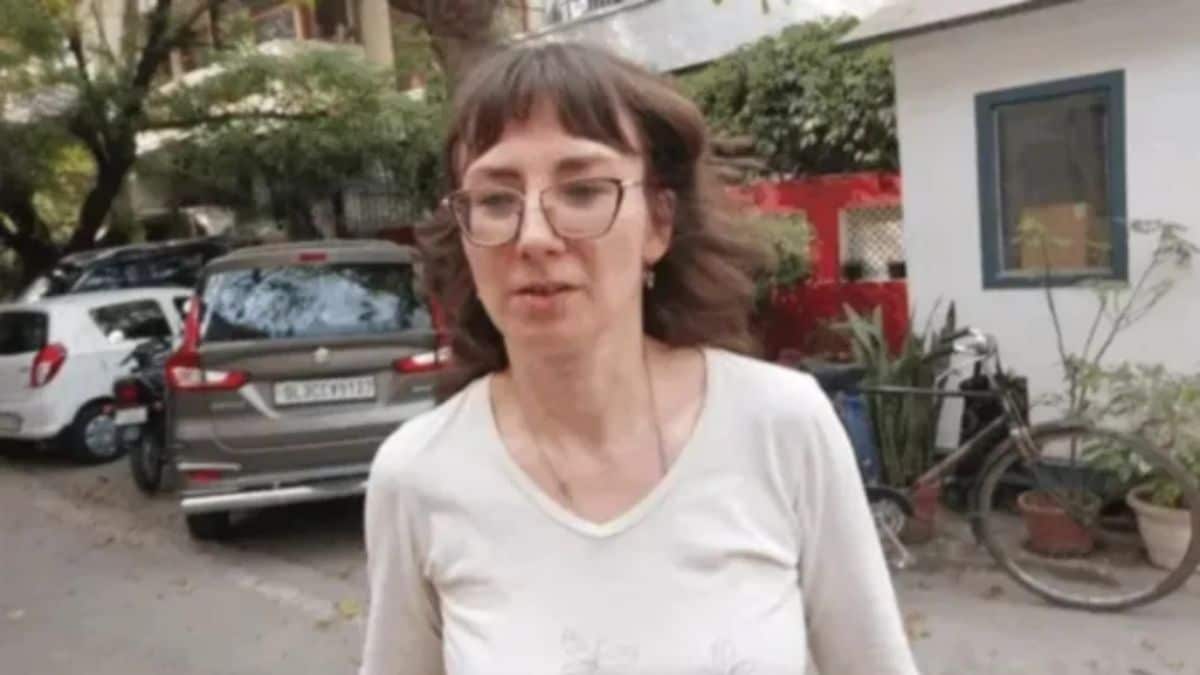 Viktoriia-basu-russia-woman-son-interpol - 1