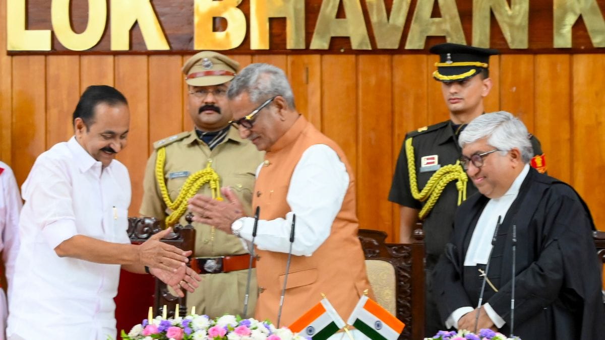 Keralam Governor designate Om Prakash Mathur during oath taking ceremony, in the presence of Keralam High Court Chief Justice Soumen Sen and Chief Minister V D Satheesan, in Thiruvananthapuram | PTI