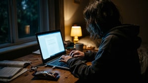 Delhi schoolgirl sends fake bomb threat email to get a day off