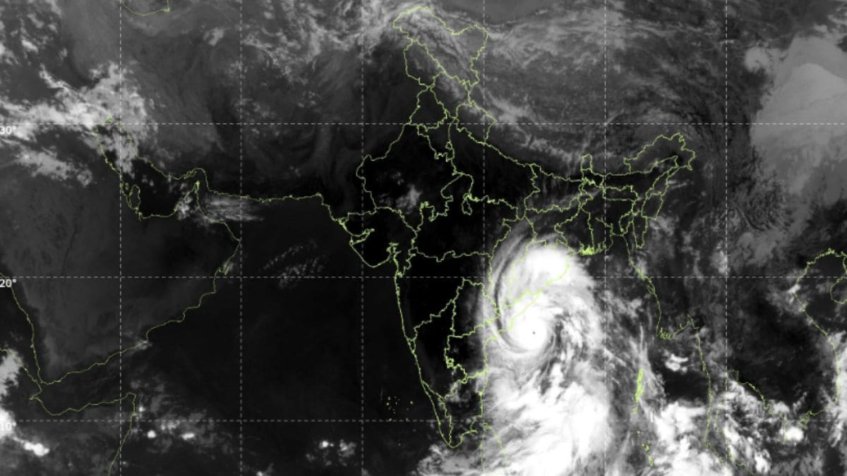 cyclone-arnab-andhra-pradesh - 1