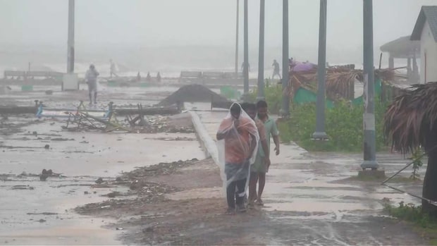 Cyclone Arnab brings heavy rain to Andhra, Odisha; two dead, thousands evacuated