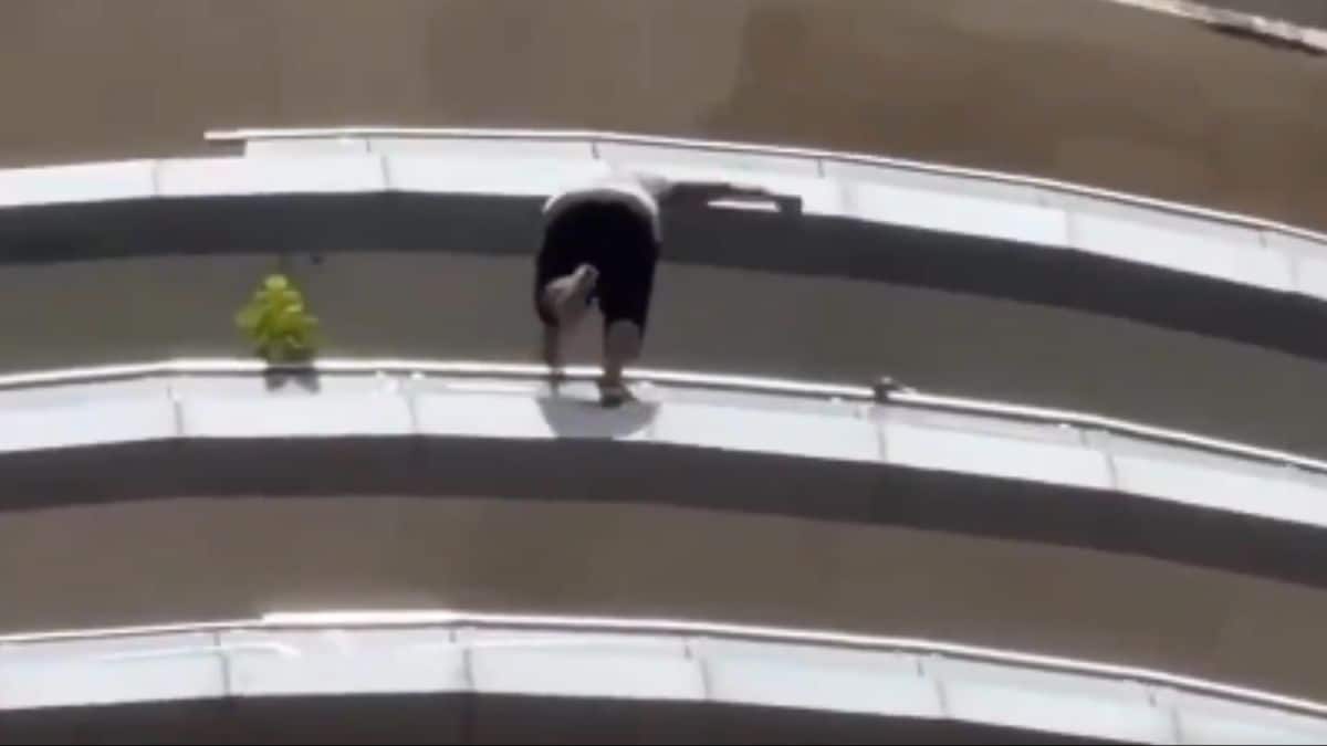 noida-suicide - 1
