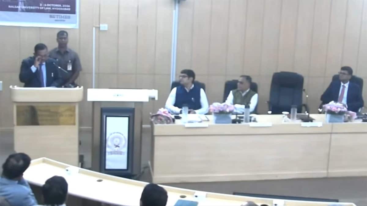 Justice Ujjal Bhuyan delivering the valedictory address at the 19th Justice Bodh Raj Sawhney Memorial Moot Court Competition at NALSAR University of Law