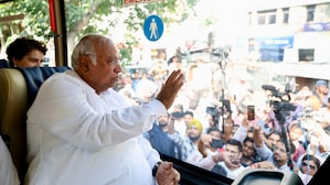 Buses, slogans, MPs: Opposition’s armoury for day two of clash against the BJP