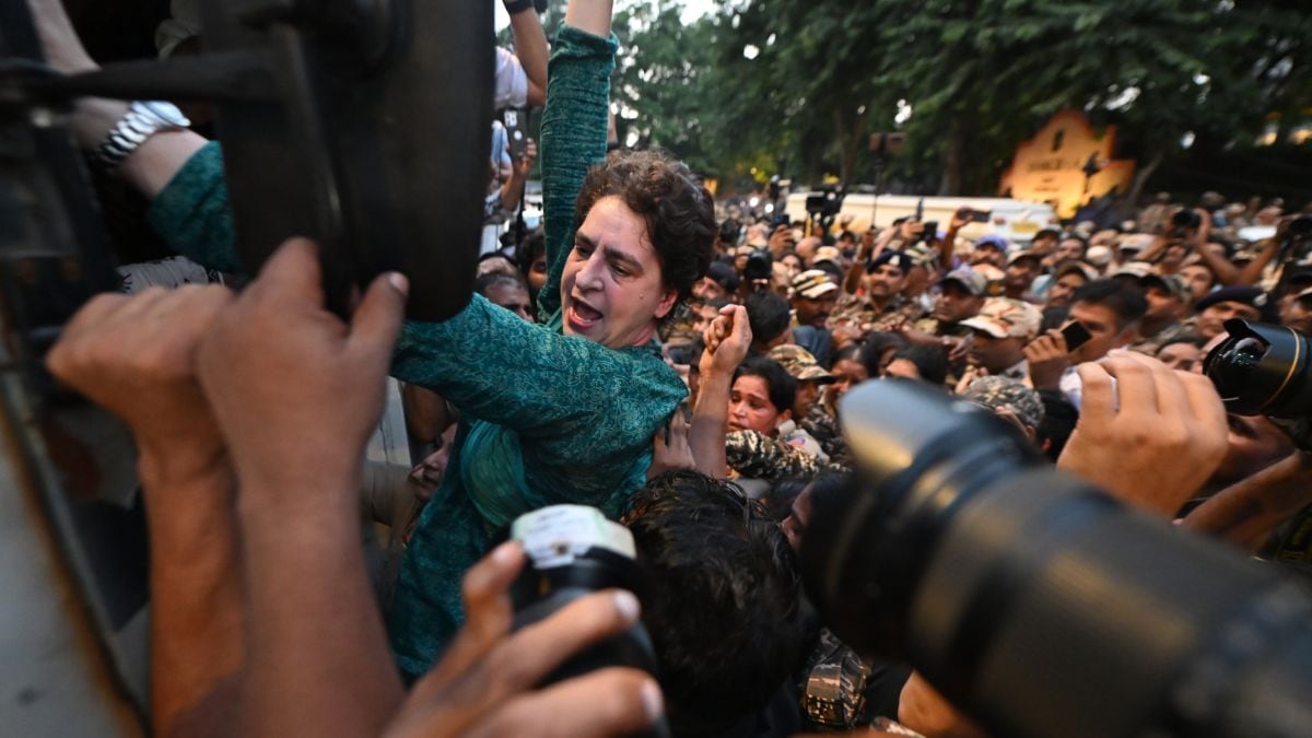Priyanka Gandhi detained during the Opposition's anti-CEC protest in Delhi | Kritajna Naik 