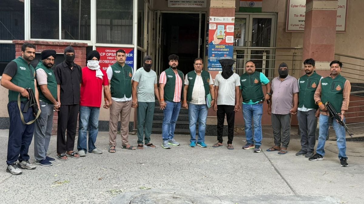 Delhi Police Special Cell's Eastern Range arrested seven operatives of a terror module | ANI
