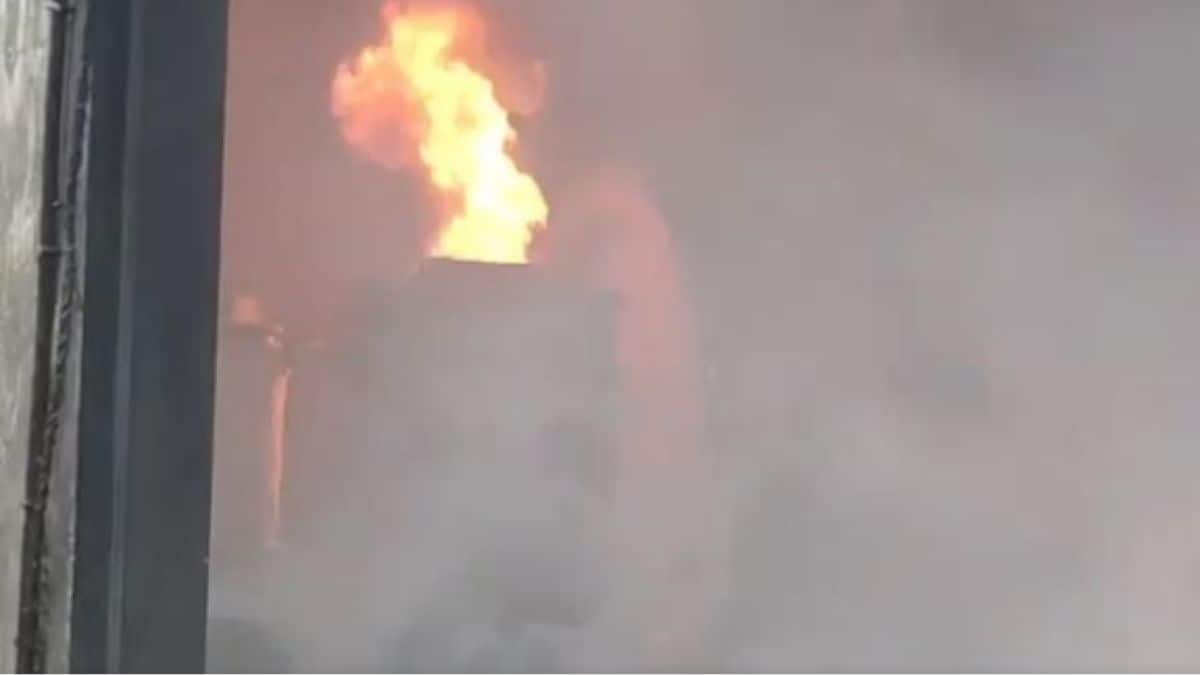 pharma-city-vishakhapatnam-fire - 1