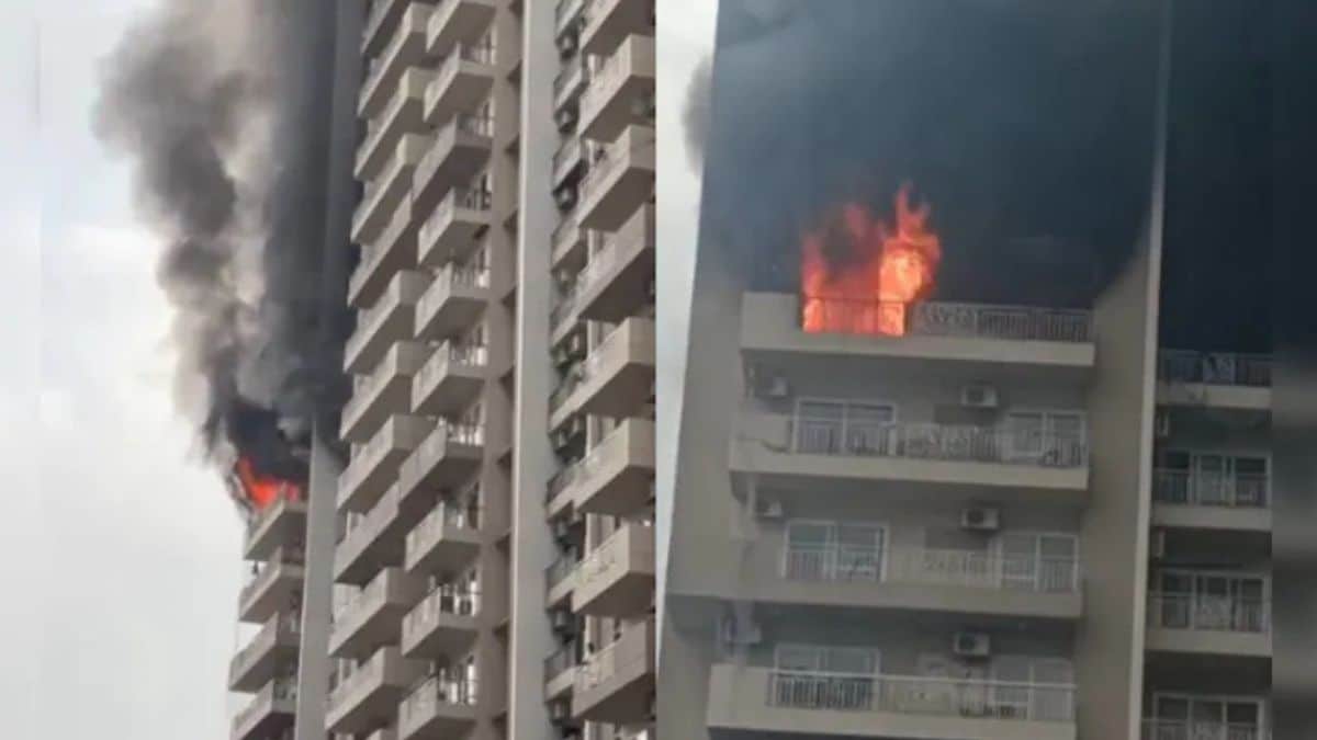 The fire broke out in a flat on the 12th floor in IVY County Society in Noida's sector 74 | X