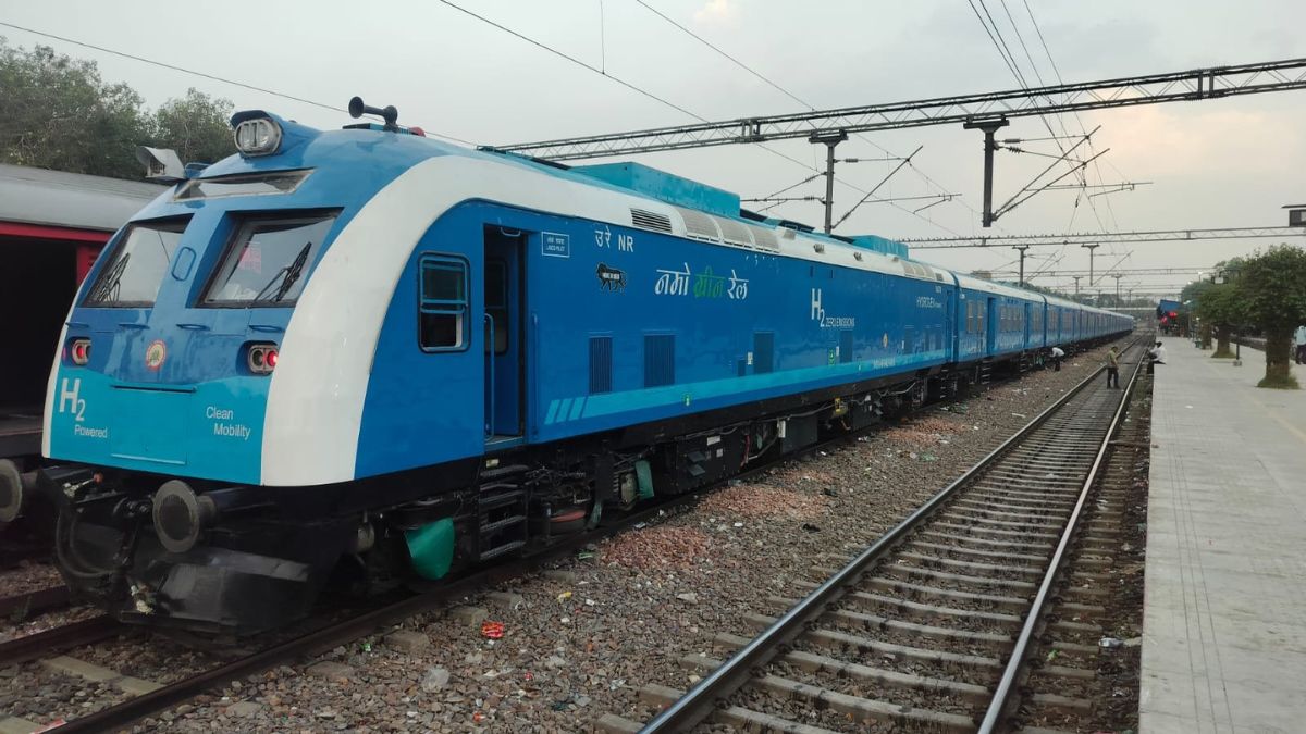 India's first hydrogen-powered train | X 