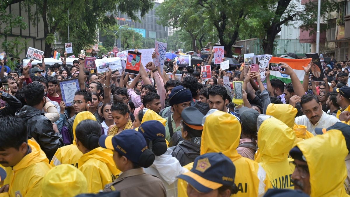 Visuals from a protest by supporters of the Cockroach Janta Party at Mumbai's Shivaji Park | Amey Mansabdar
