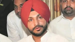 Ex-Union minister Ravneet Bittu's convoy attacked in Punjab; points finger at AAP