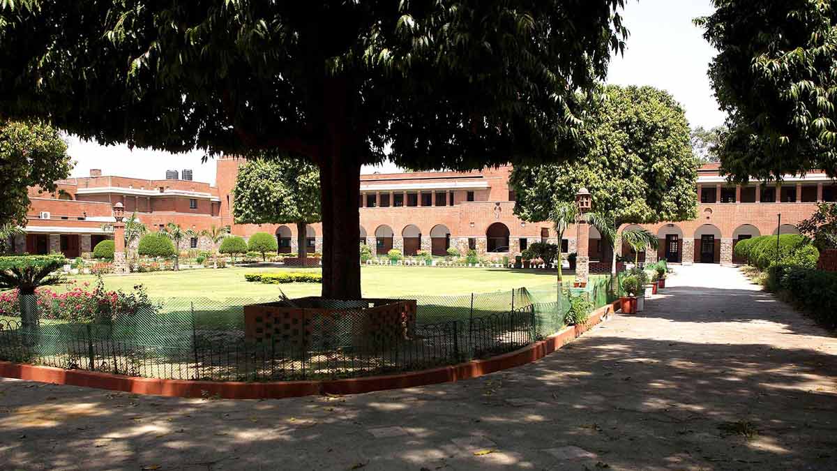 St Stephen's College | X/ANI
