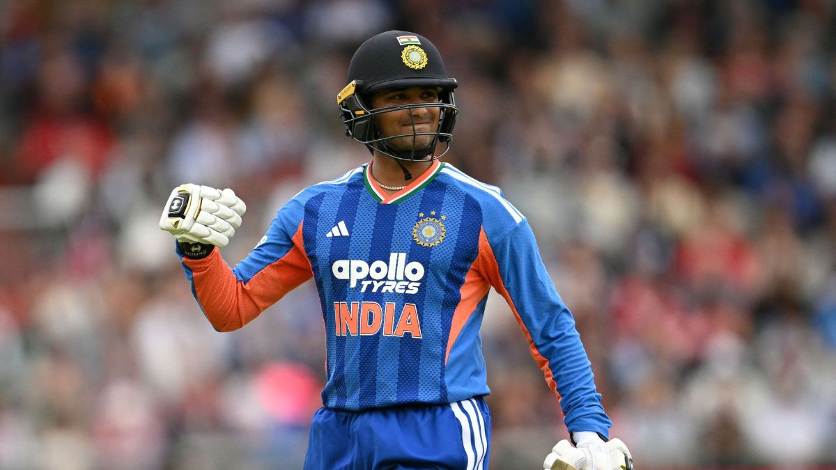 abhishek-sharma-reacts-to-lost-wicket - 1