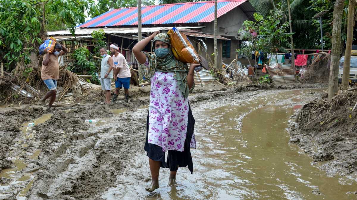 assam-flood-wb-relief-new
