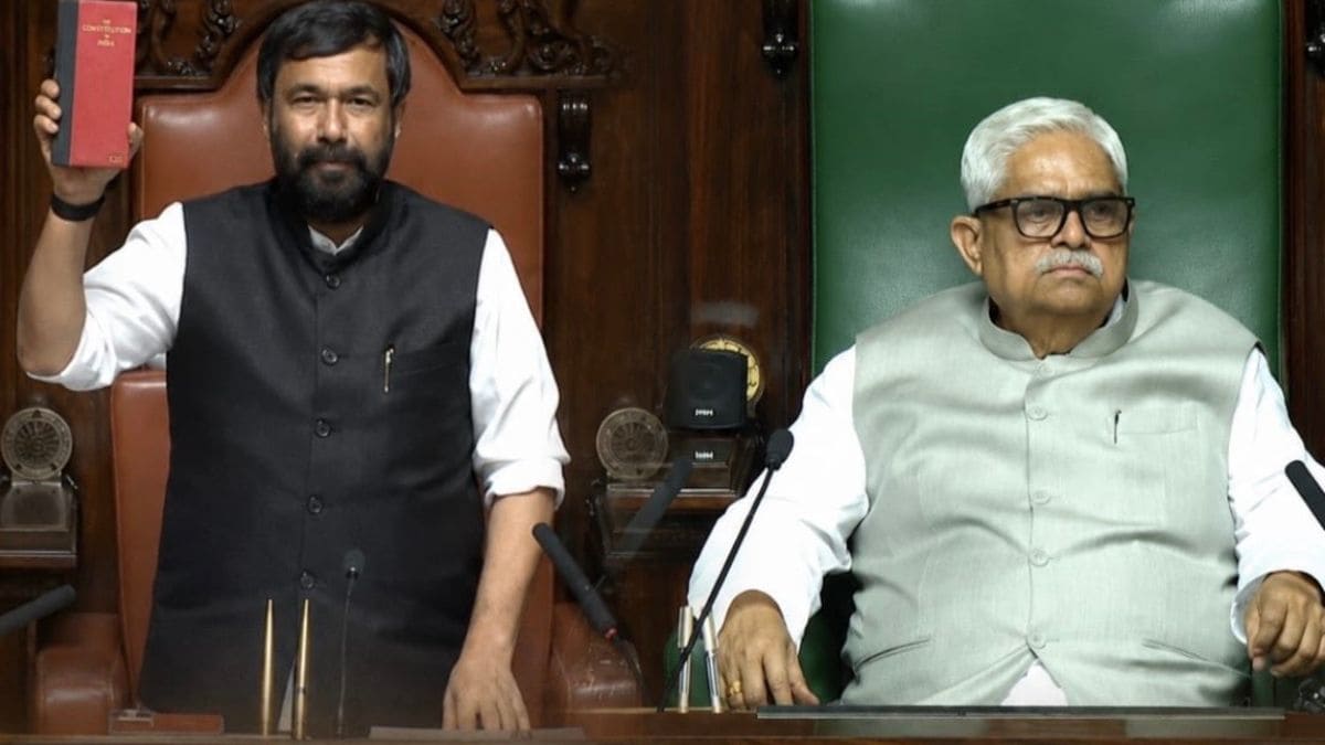 New speaker of Karnataka Assembly G.S. Patil (right)  and chairman of legislative council Saleem Ahmed 
