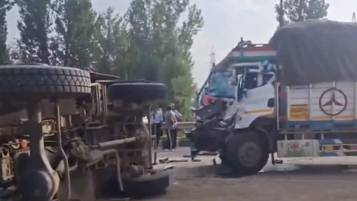 truck-accident-gwalior - 1