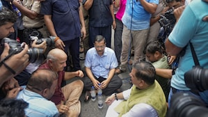 Arvind Kejriwal, AAP stage sit-in E20 protest; says ‘country will be forced to launch movement’ over ethanol blended fuel