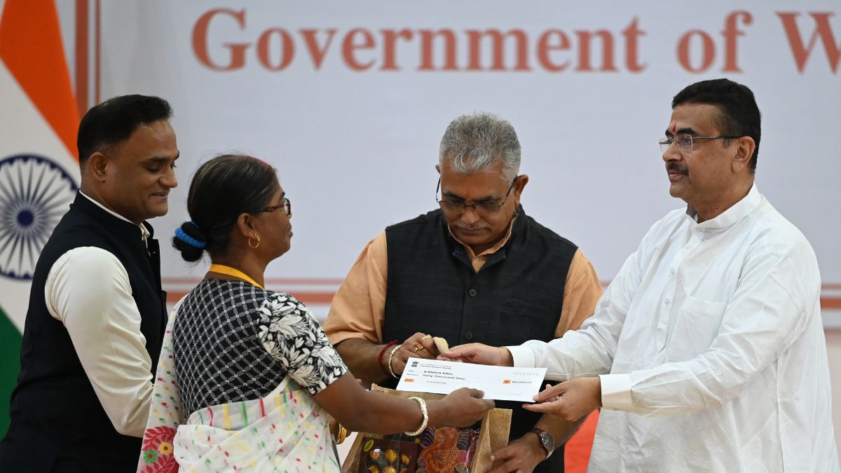 suvendu-adhikari-paschim-banga-awas - 1