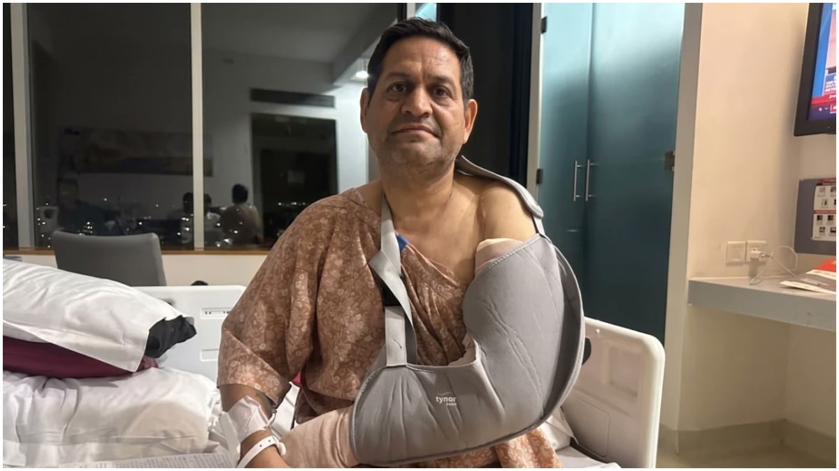 Amit Kumar Gupta at the hospital | X